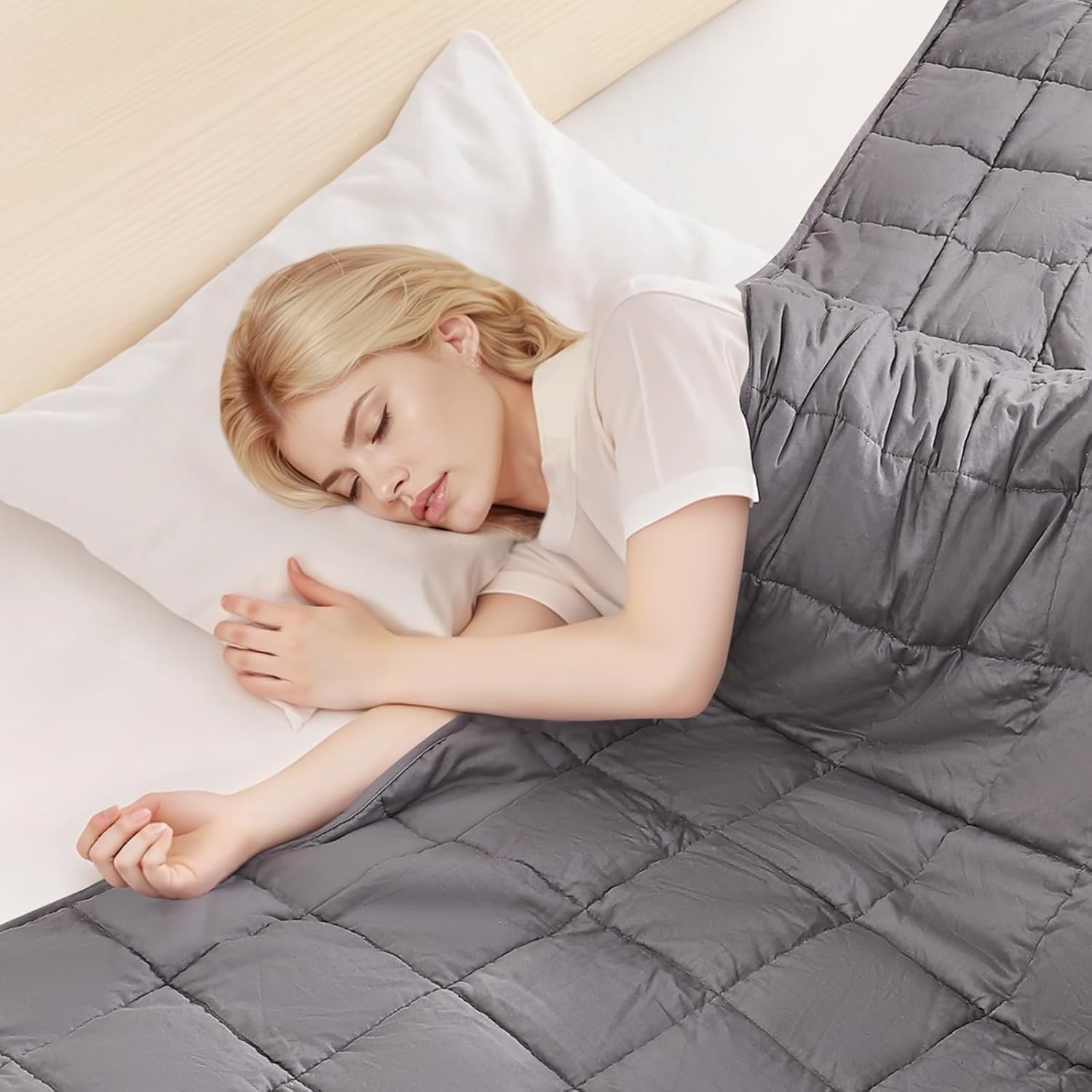 image:imageVEVOR Weighted Blanket 80 x 87 inch King Size 25 lbs Heavy Blanket with Cooling Glass Beads 100 Cotton Soft amp Breathable Weighted Blankets for Adults 250310 lbs Ideal Gift Choice Grey