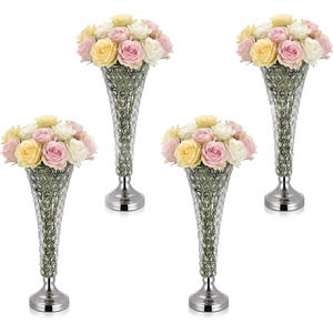 VEVOR 12 PCS Wedding Flower Vase, 21.7 in Tall Trumpet Flower Table Centerpieces, Banquet Vases Easy Installation, Electroplated Versatile Arrangement Stand for Party Events Home Decor Reception, Gold(4 PCS/20”)