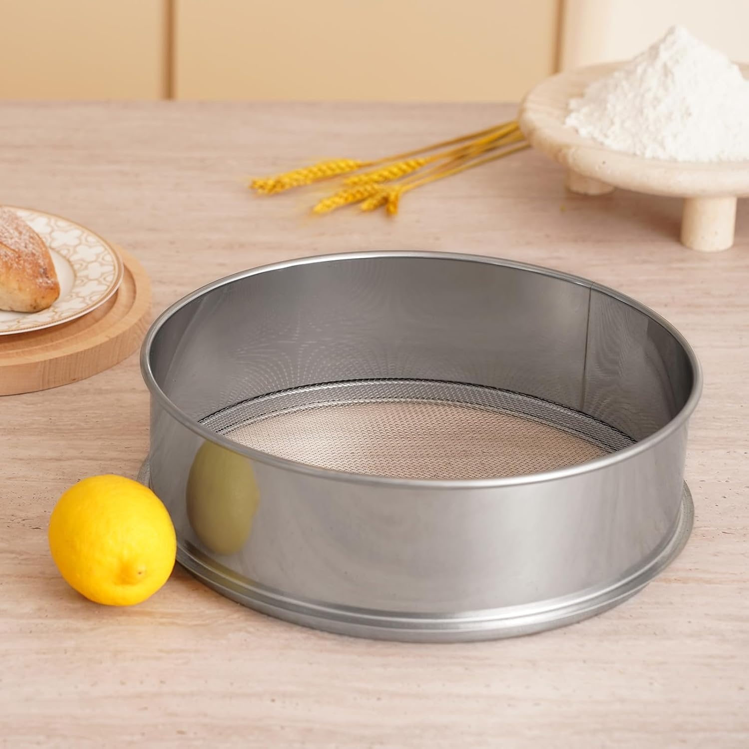 image:imageVEVOR Flour Sieve Fine Mesh 40 Mesh Sifter 304 Stainless Steel Sifter Foodgrade Dia 126 Fine Mesh Strainers for Baking 5 Sizes Mesh hole for Mungbean Rice Flour Pearl Powder12 Mesh