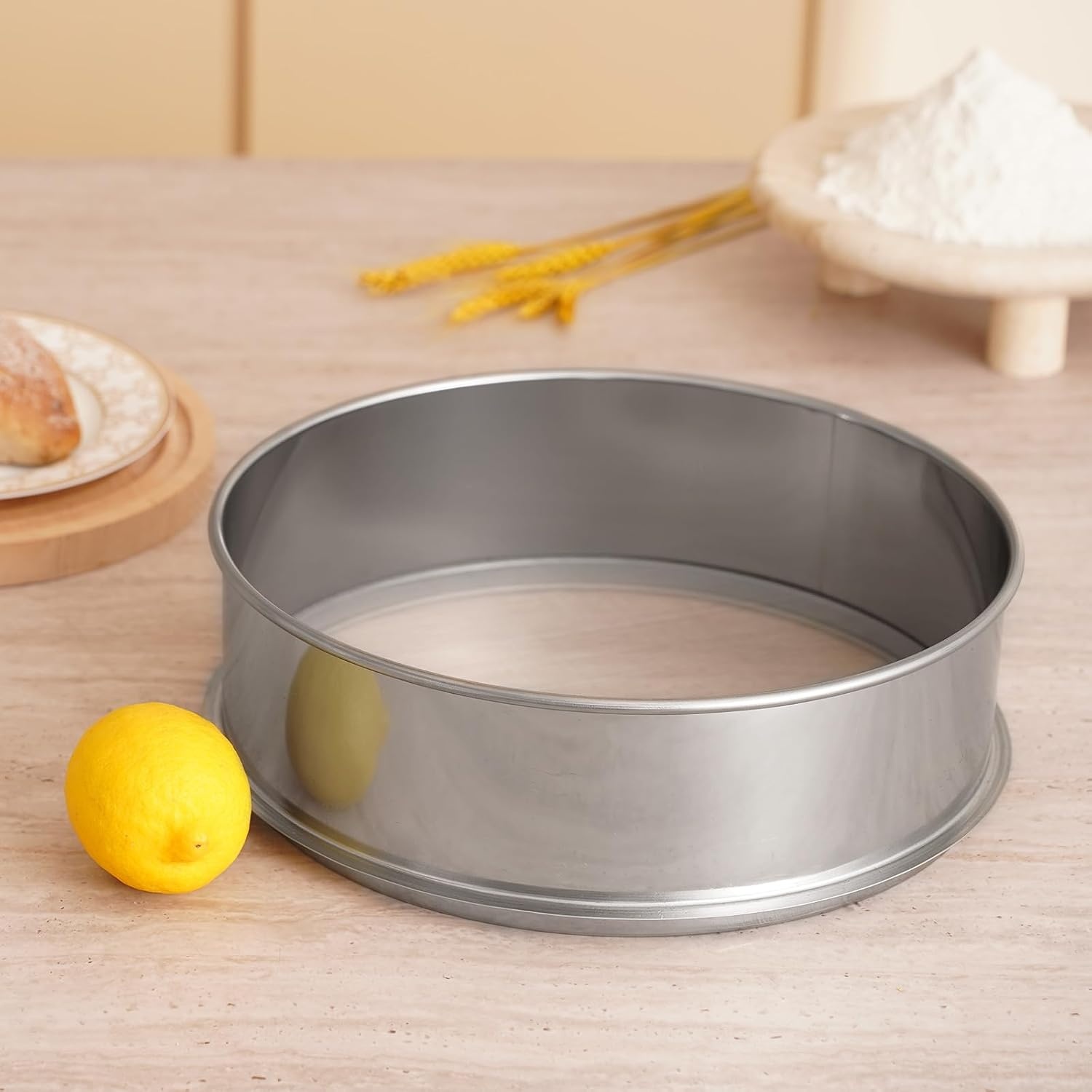 image:imageVEVOR Flour Sieve Fine Mesh 40 Mesh Sifter 304 Stainless Steel Sifter Foodgrade Dia 126 Fine Mesh Strainers for Baking 5 Sizes Mesh hole for Mungbean Rice Flour Pearl Powder40 Mesh