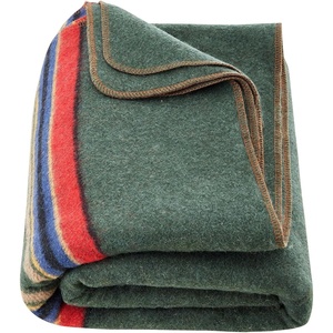 VEVOR Wool Camping Blanket, Large Warm Stadium Blanket, Flame Retardant, Great for Outdoors, Picnics, Hiking, Sports Events, Travel, Car & Bushcraft Survival Kits, 64″ x 88″, Light Grey Wool Blankets(Texture Multicolor)
