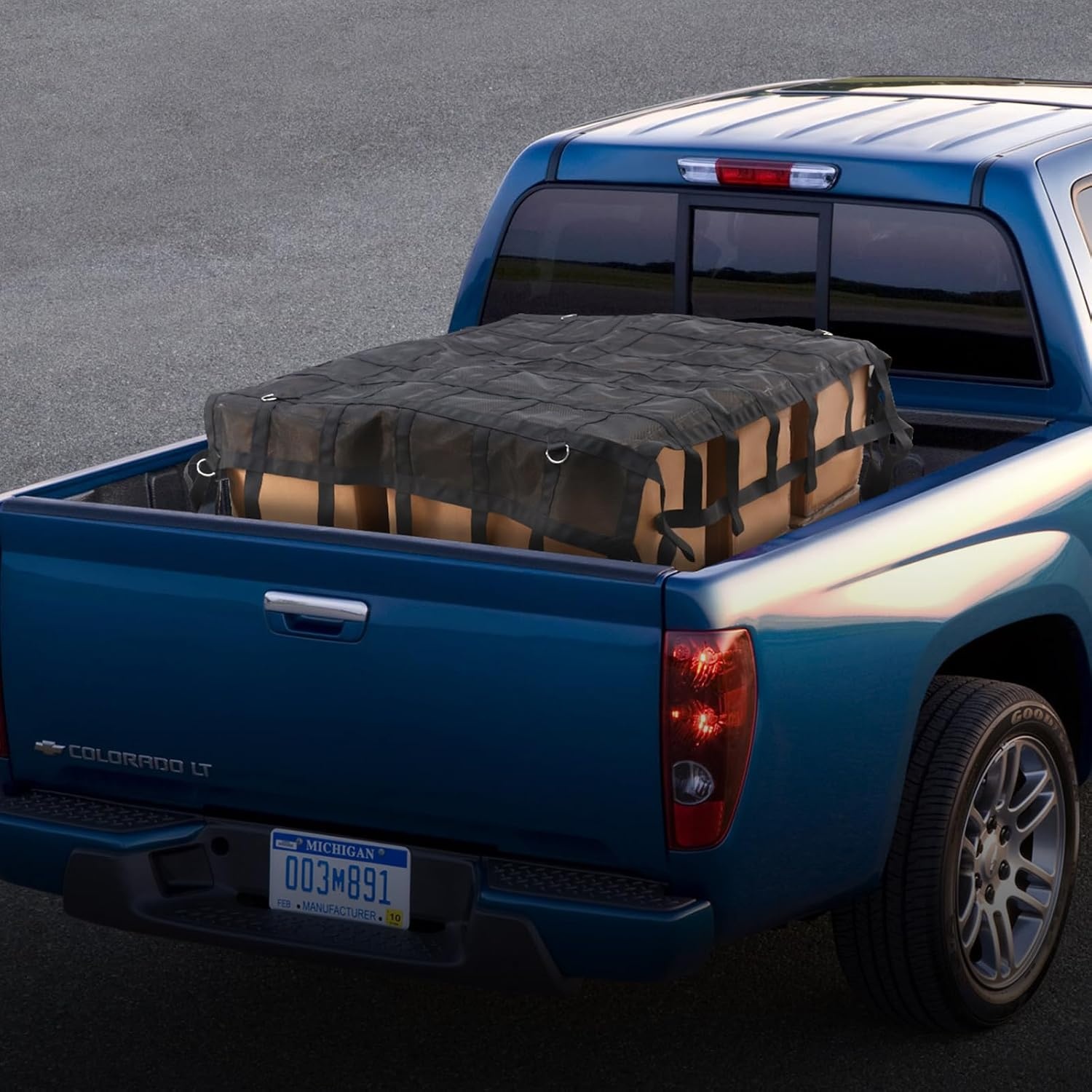 image:imageVEVOR Cargo Net with Mesh 72 in x 57 in Heavy Duty Truck Cargo NetWLL 1100lbs 4 Adjustable Straps with Carabiners amp SHooks Truck Bed Cover for Trailer Pickup Boat Jeep SUV 475 x 6 ft72 x 57