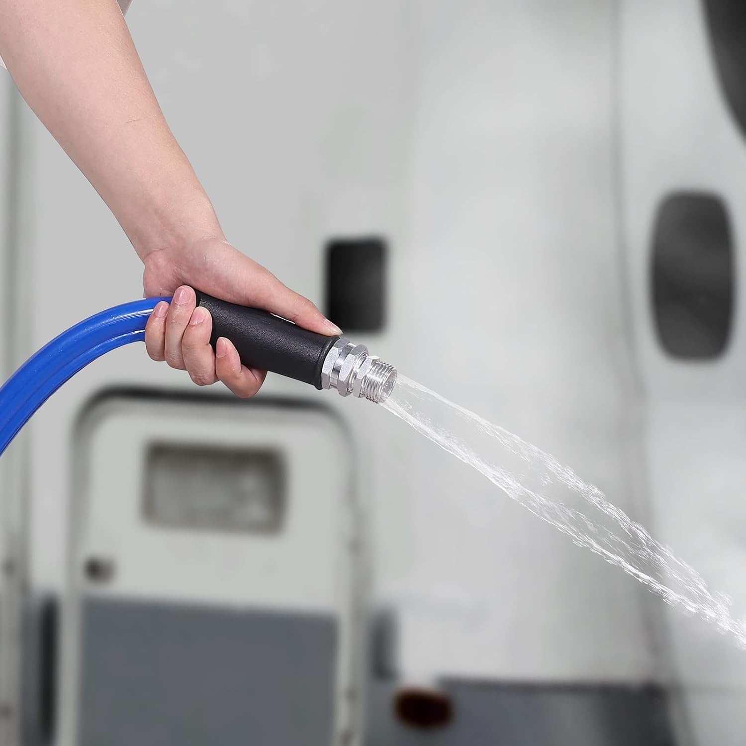 image:imageVEVOR 30ft Heated Water Hose for RV Heated Drinking Water Hose Antifreeze to 45F Automatic Selfregulating 58 ID with 34 GHT Adapter Lead and BPA Free