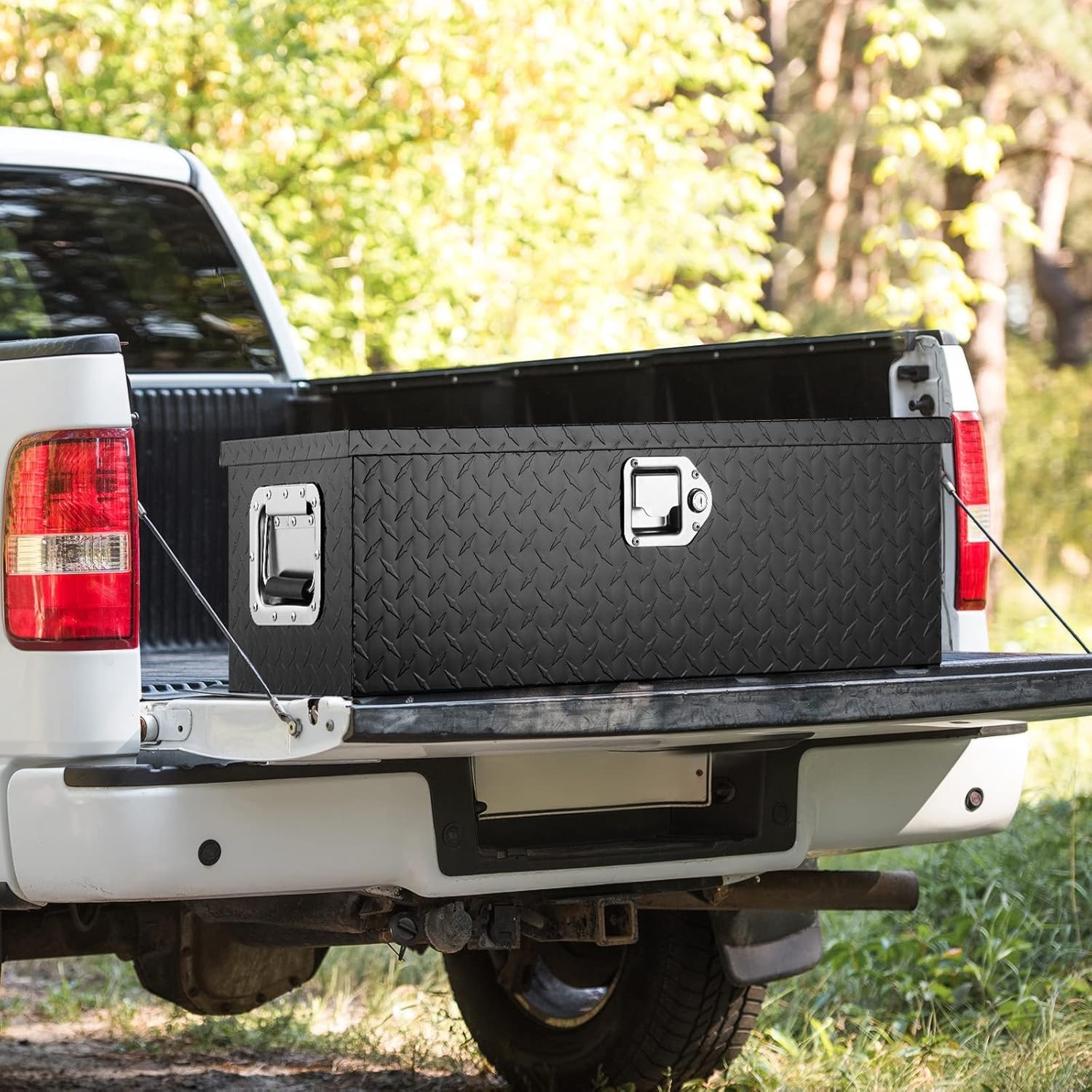 image:imageVEVOR Heavy Duty Aluminum Truck Bed Tool Box Diamond Plate Tool Box with Side Handle and Lock Keys Storage Tool Box Chest Box Organizer for Pickup Truck Bed RV Trailer 30x13x96 SilverBlack
